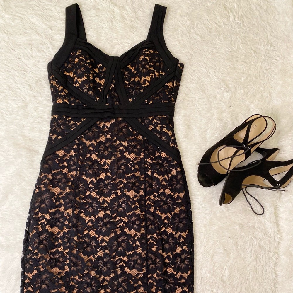 Lace pattern Midi Length Dress